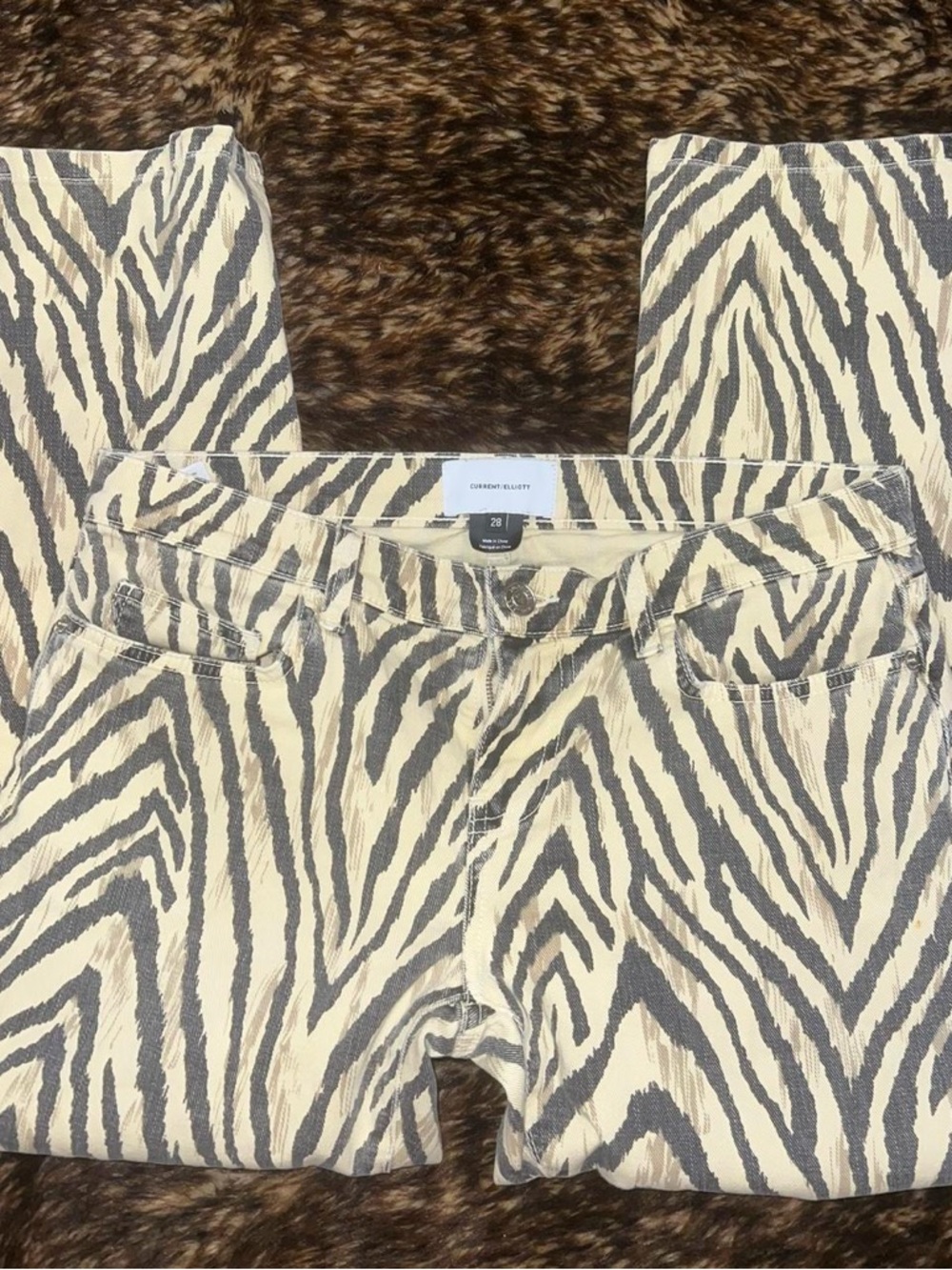 Current/Elliott Cream and Gray Zebra Stripe Jeans